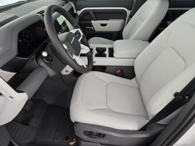 New 2026 Fuji White Land Rover X-Dynamic SE image 10