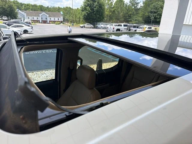Used 2020 White Ford Lariat image 9