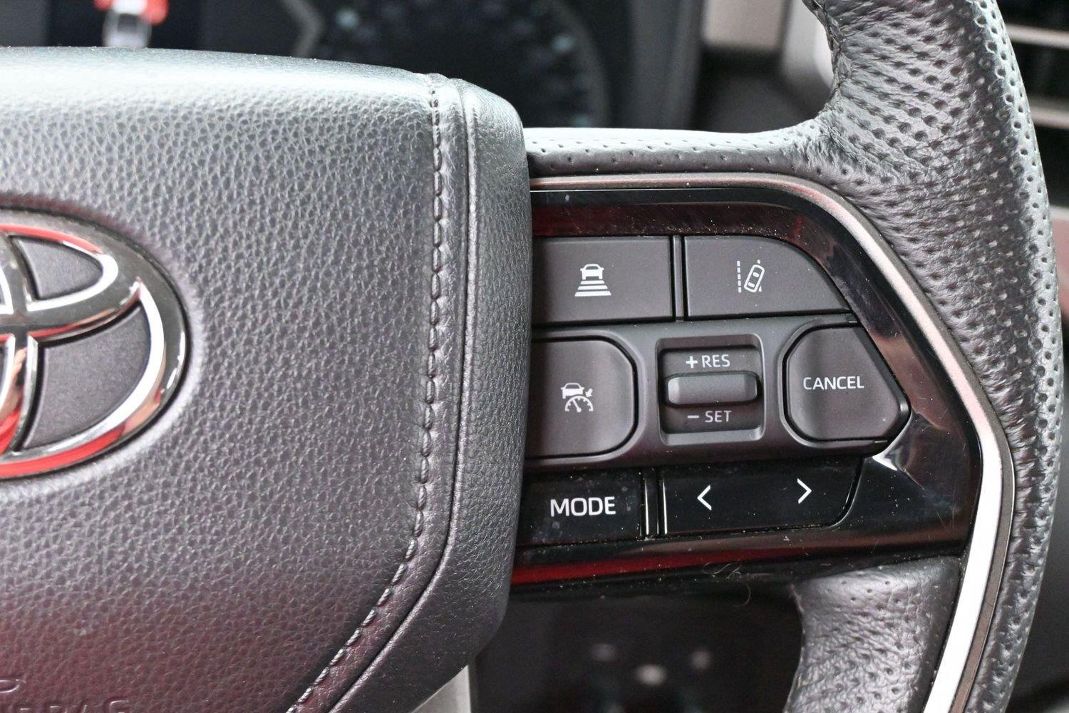 Used 2023 Ice Cap Toyota Limited image 19
