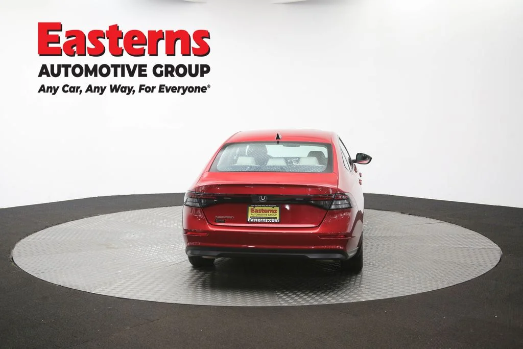 Used 2025 Red Honda SE image 36