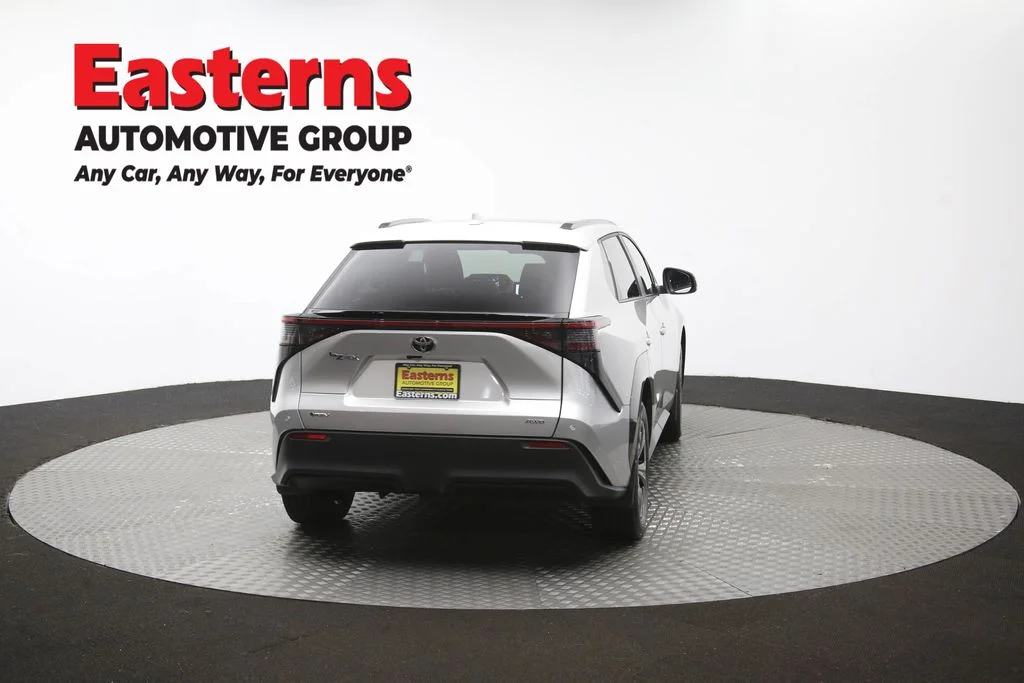 Used 2024 Silver Toyota XLE image 39