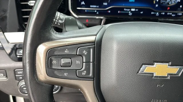 Used 2022 Beige Chevrolet High Country image 23
