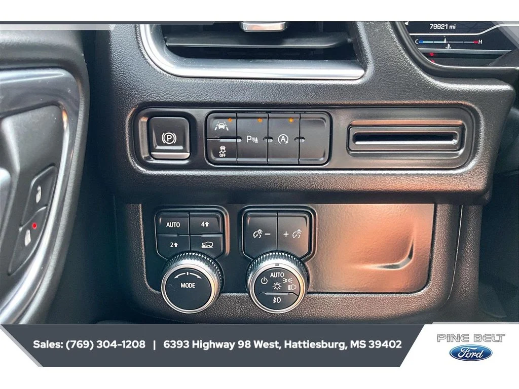 Used 2023 White Frost Tricoat GMC SLT image 23
