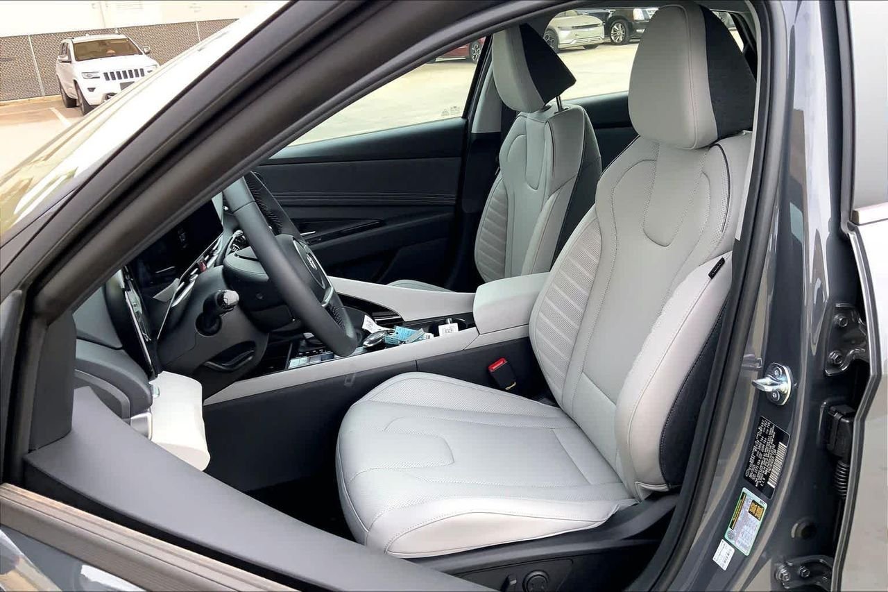New 2026 Ecotronic Gray Hyundai Limited image 7