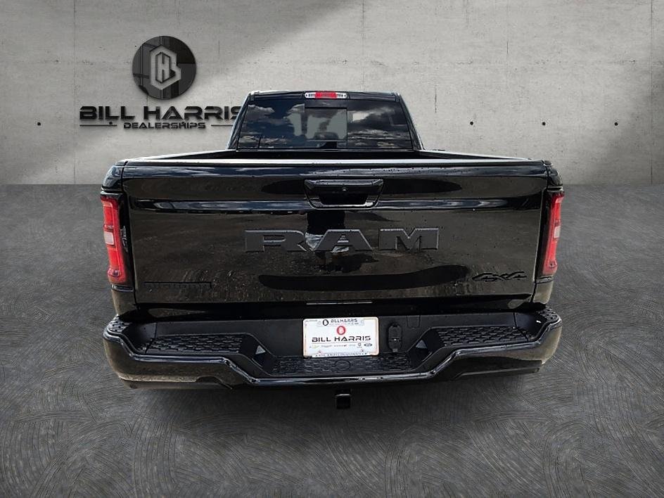 New 2026 Diamond Black Crystal Pearl-Coat Exterior Paint RAM Big Horn/Lone Star image 6