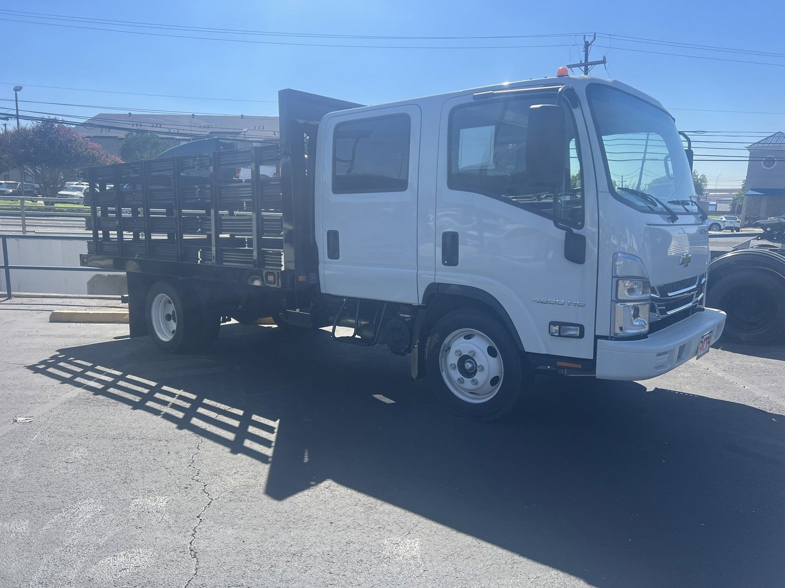 2024 Chevrolet Low Cab Forward 4500 Gas 150" WB Crew Cab's photo