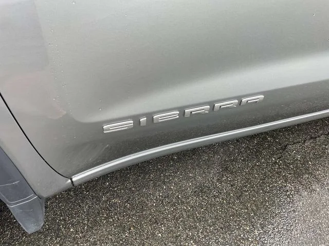 Used 2025 Silver GMC SLT image 13