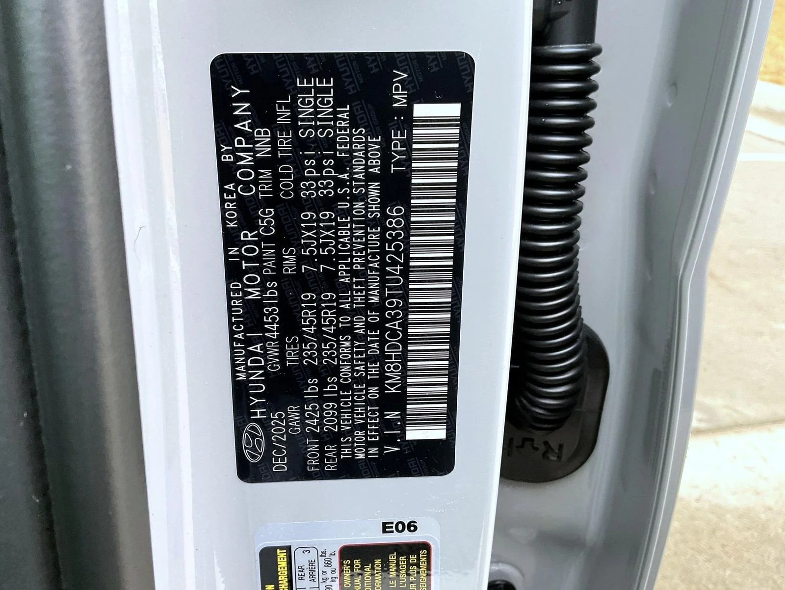 New 2026 Gray Hyundai SEL Premium image 25