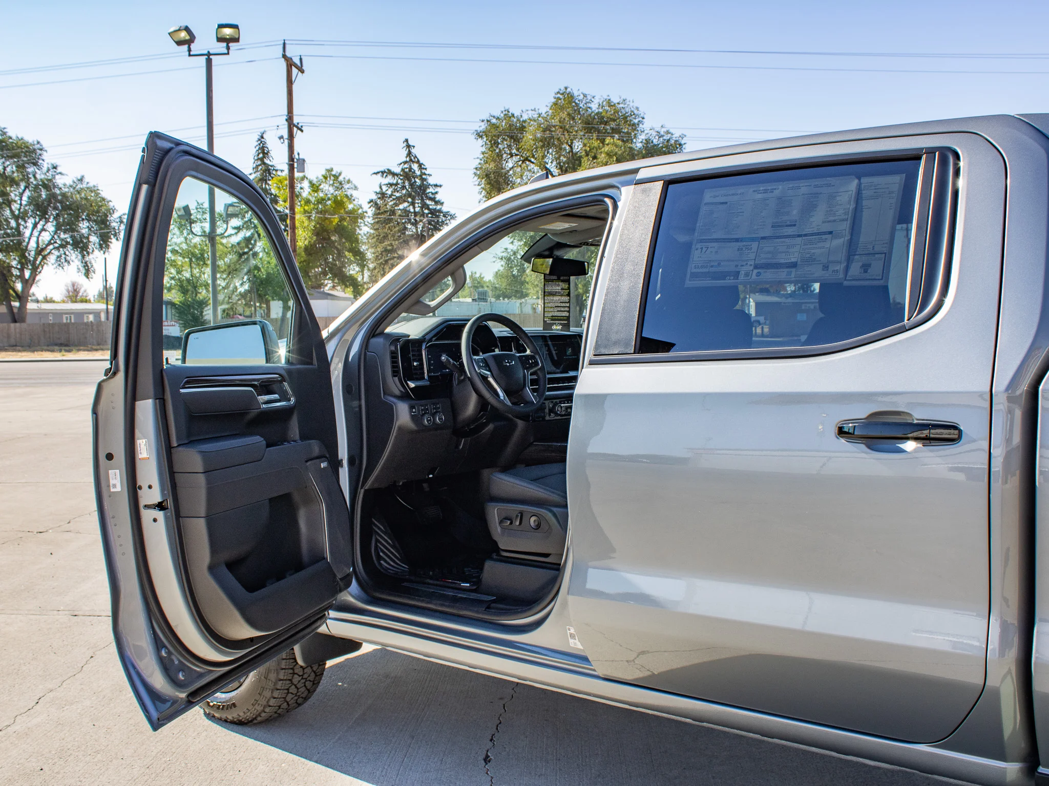 New 2026 STERLING GRAY METALLIC Chevrolet LT Trail Boss image 22