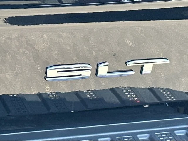 2026 GMC Sierra 1500 SLT - Photo 9