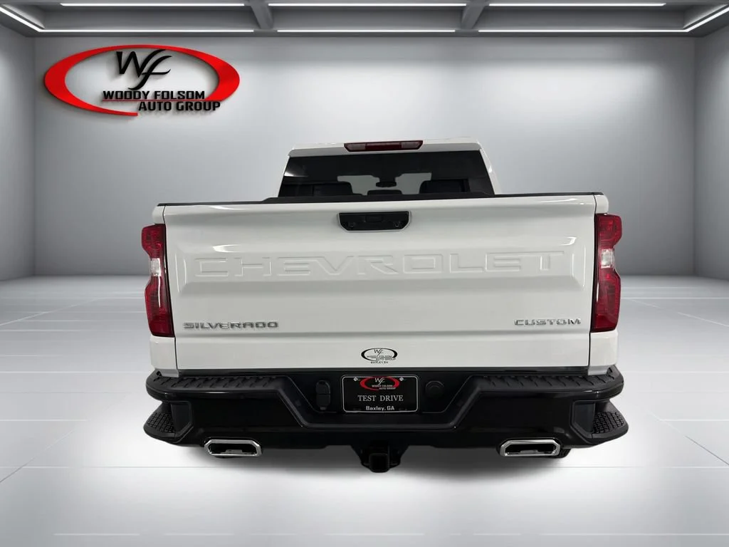 New 2026 Summit White Chevrolet Custom Trail Boss image 7