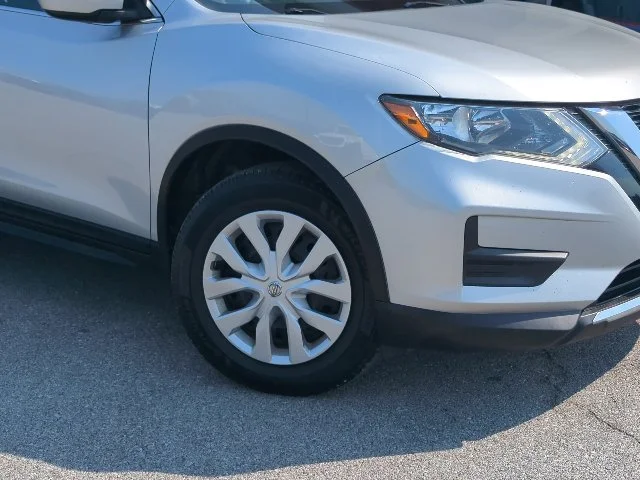 Used 2019 Nissan Rogue S with VIN 5N1AT2MV6KC831433 for sale in Crittenden, KY