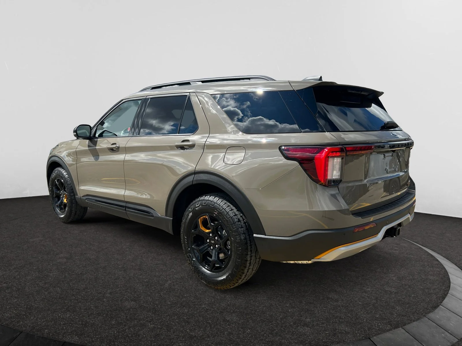 New 2026 Marsh Grey Ford Tremor image 3