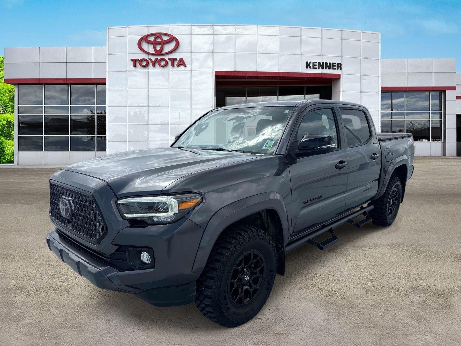 Used 2022 Magnetic Gray Metallic Toyota Limited image 3