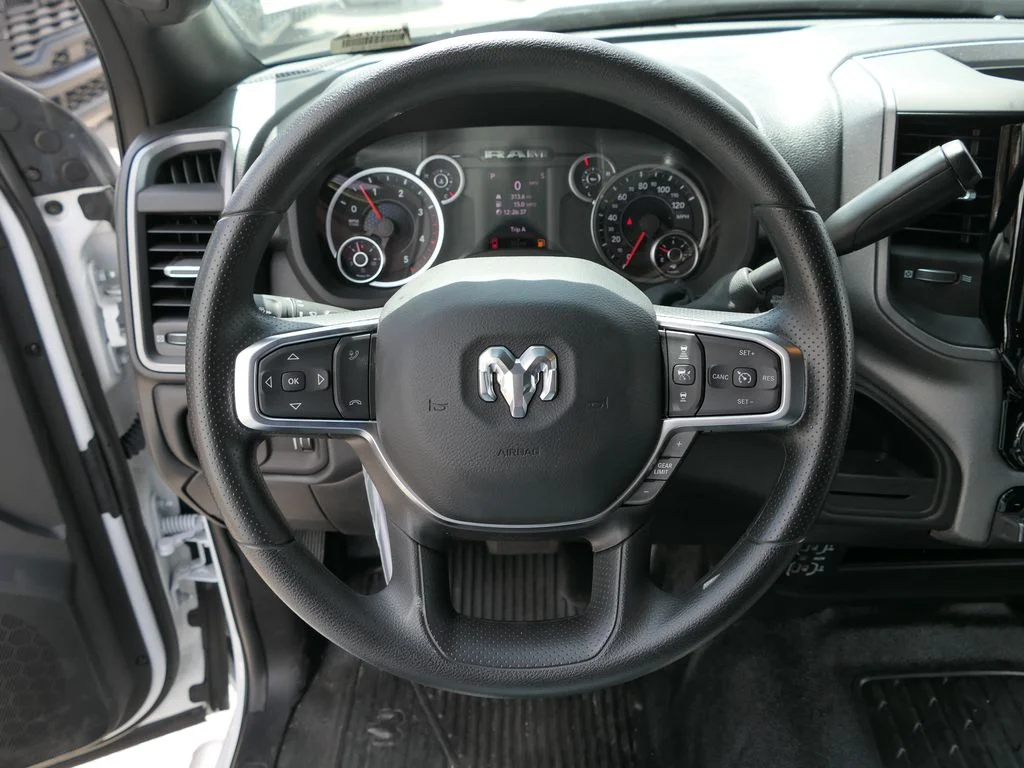 New 2026 Bright White Clearcoat RAM Tradesman image 18