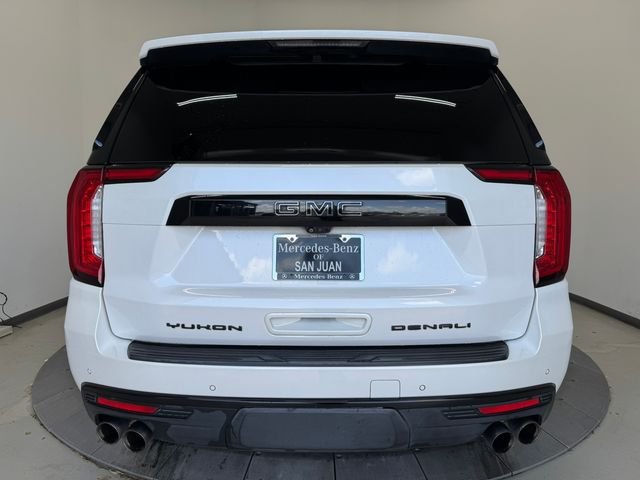 Used 2021 White Frost Tricoat GMC Denali image 13