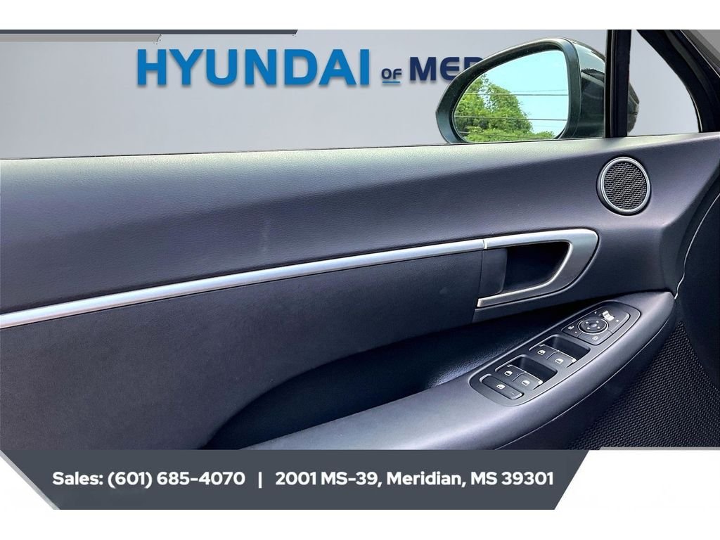 Used 2026 CARBON BLUE Hyundai SE image 17