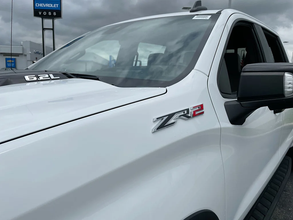 Used 2022 Summit White Chevrolet ZR2 image 32