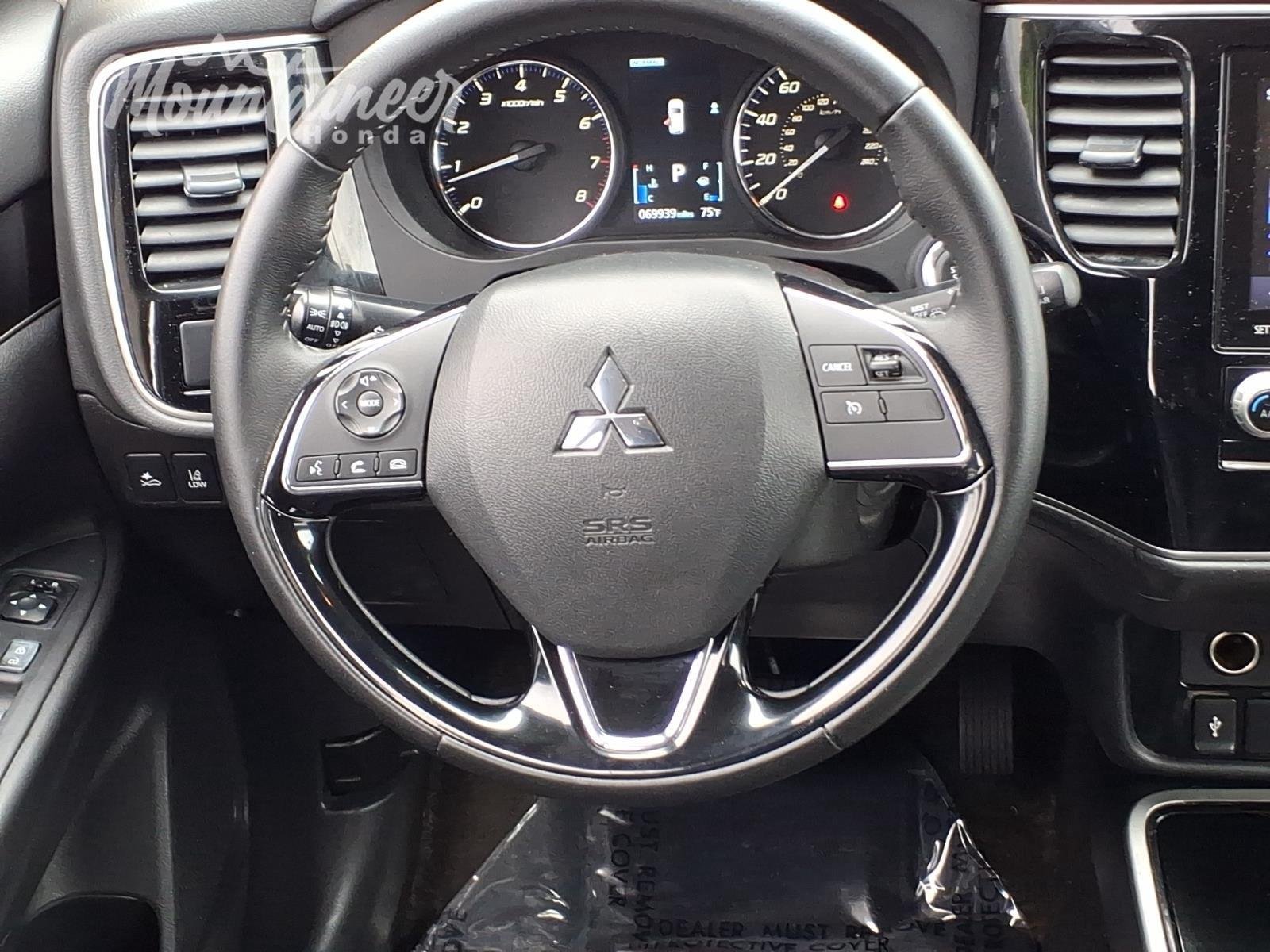 Used 2020 Alloy Silver Metallic Mitsubishi SE image 21