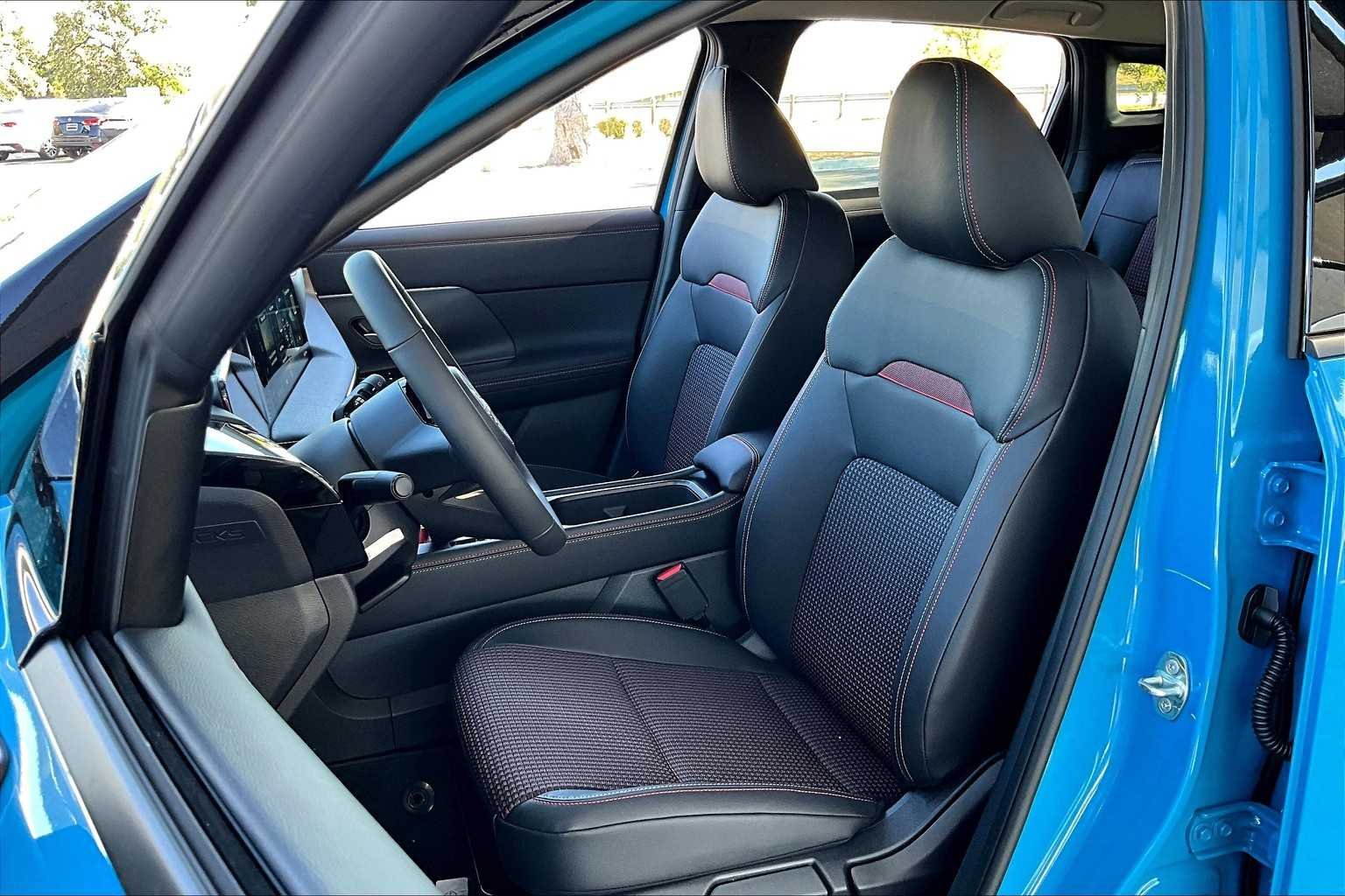 2026 Nissan KICKS SR - Photo 9