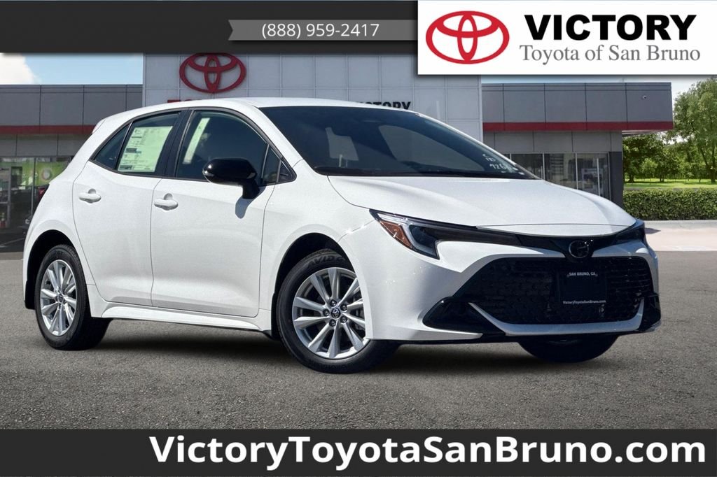 2024 Toyota Prius Prime SE photo 2