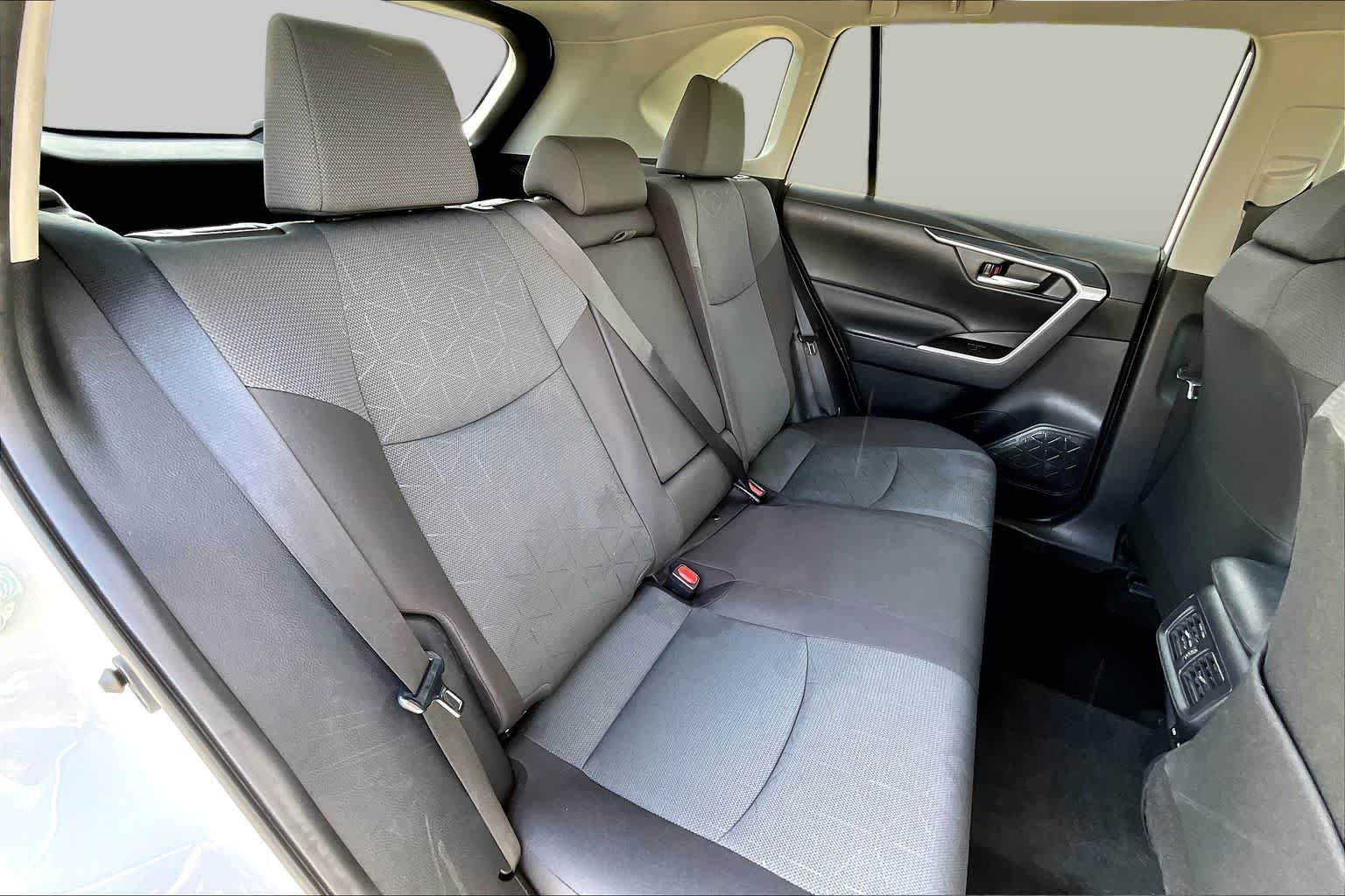 Used 2025 Ice Cap Toyota XLE image 19