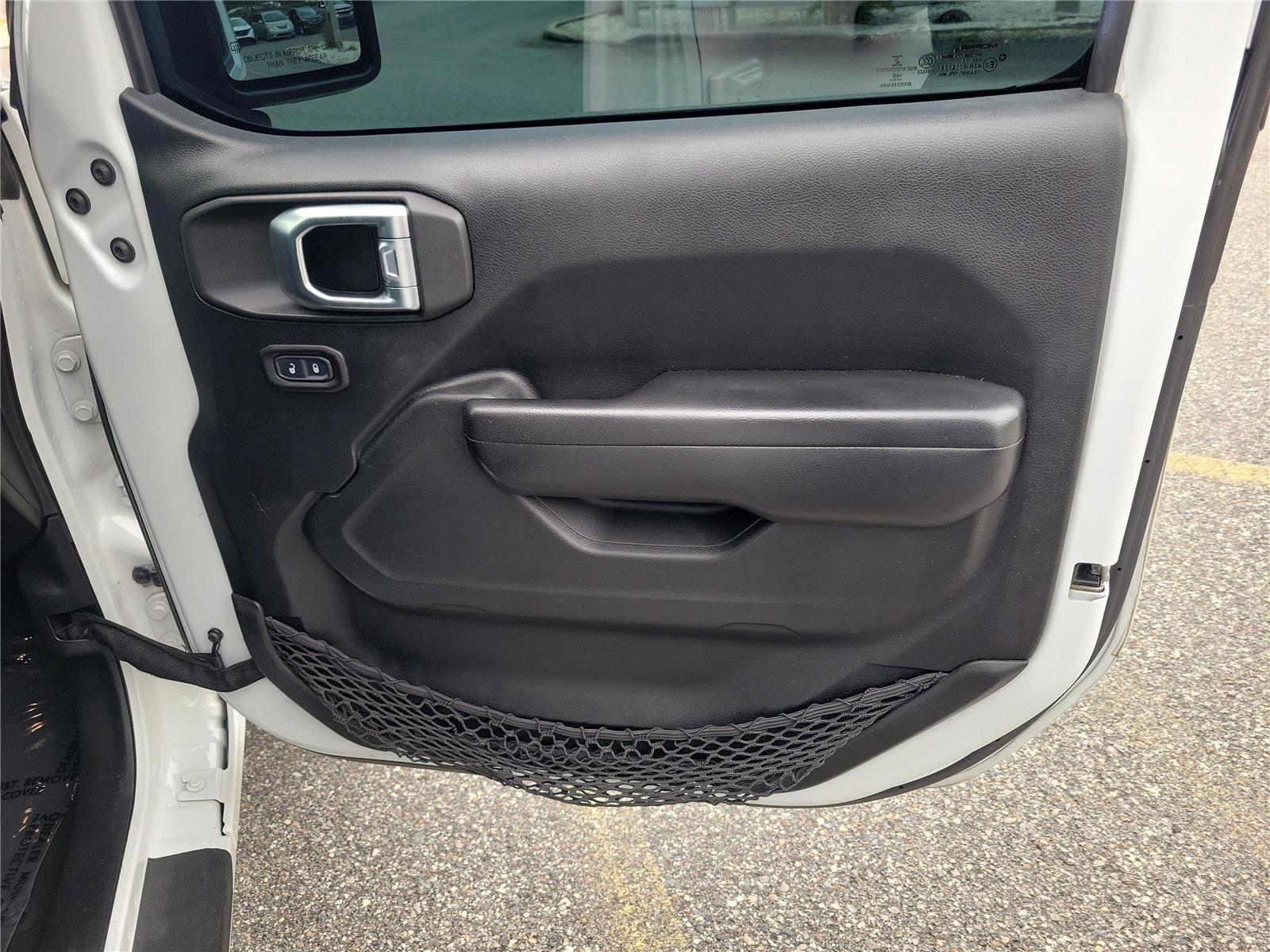 Used 2020 Bright White Clearcoat Jeep Sport S image 34