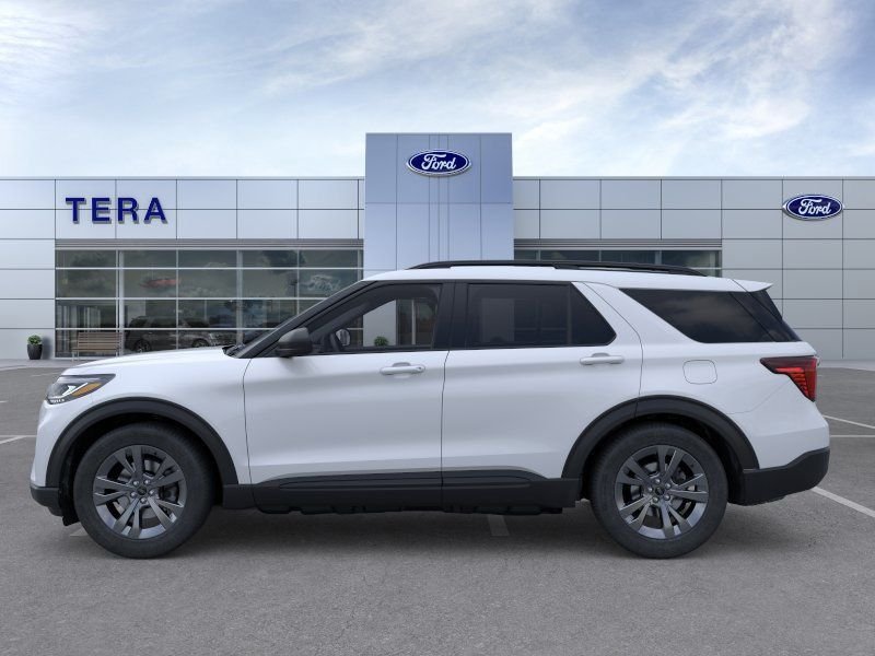 New 2026 Space White Metallic Ford Active image 3