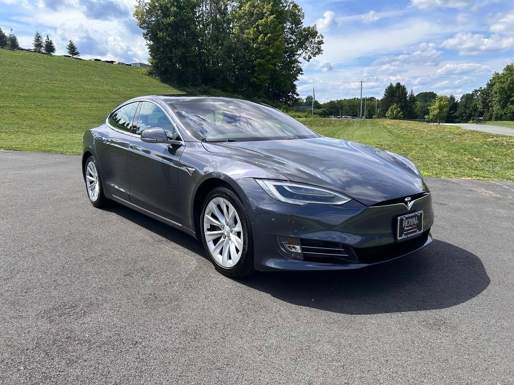 Used 2018 Gray Tesla 75D image 1