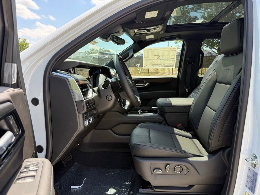 2026 GMC Yukon XL Denali - Photo 21