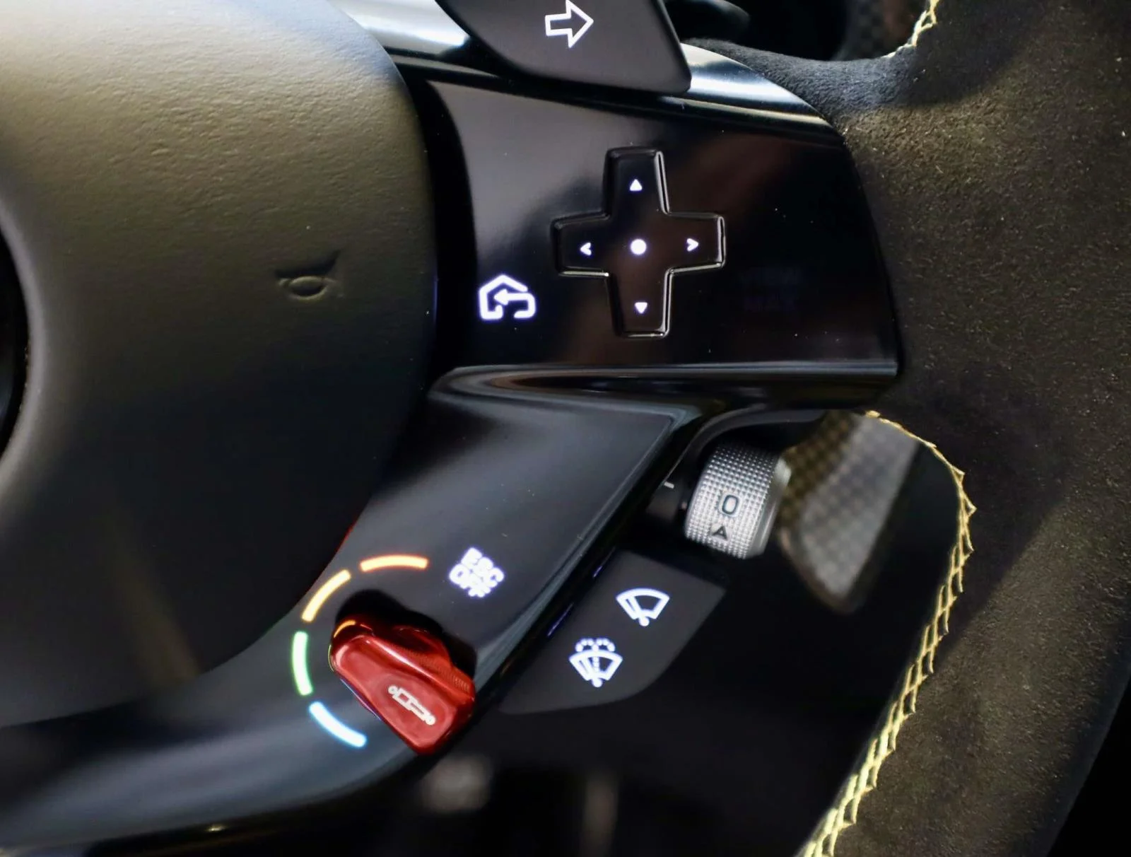 Used 2024 Grigio Titanio Metallic Ferrari AWD image 29