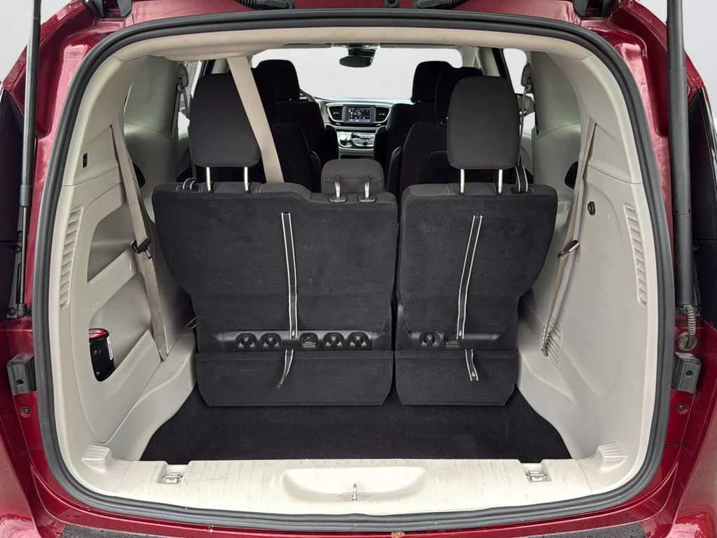 Used 2023 Red Chrysler LX image 26