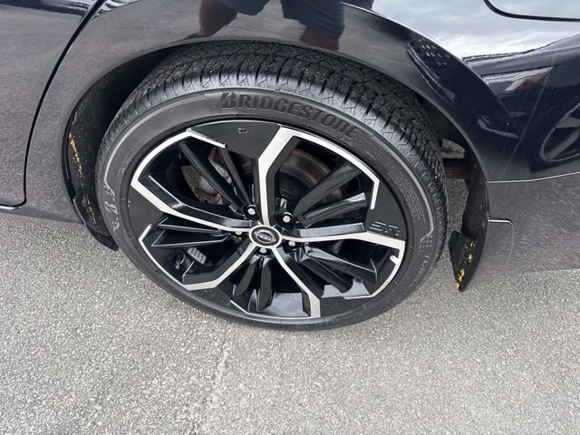Used 2024 Super Black Nissan 2.5 SR image 15
