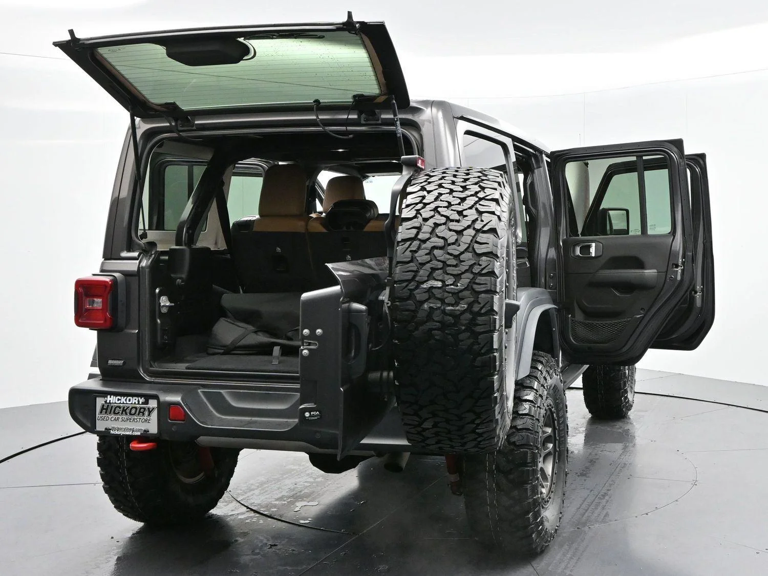 Used 2022 Granite Crystal Metallic Clearcoat Jeep Unlimited Rubicon image 44