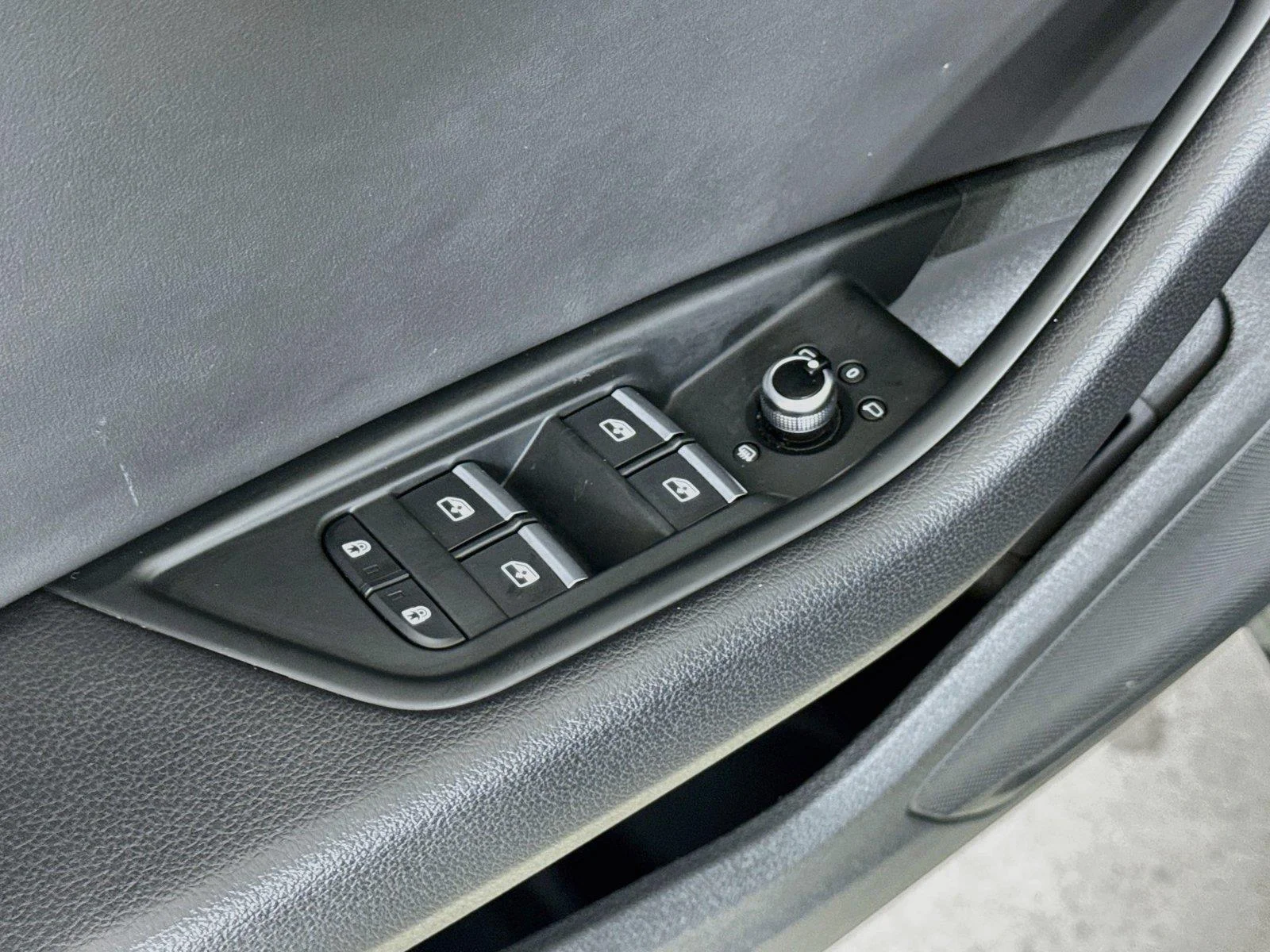 Used 2025 Mythos Black Metallic Audi S line Premium image 18