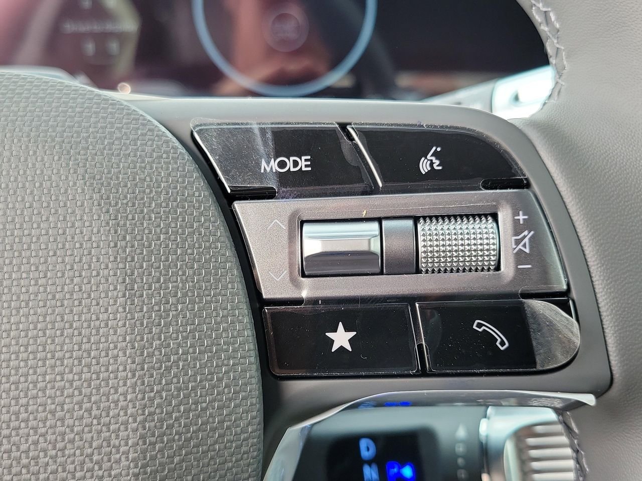 New 2026 Cyber Gray Hyundai Limited image 8