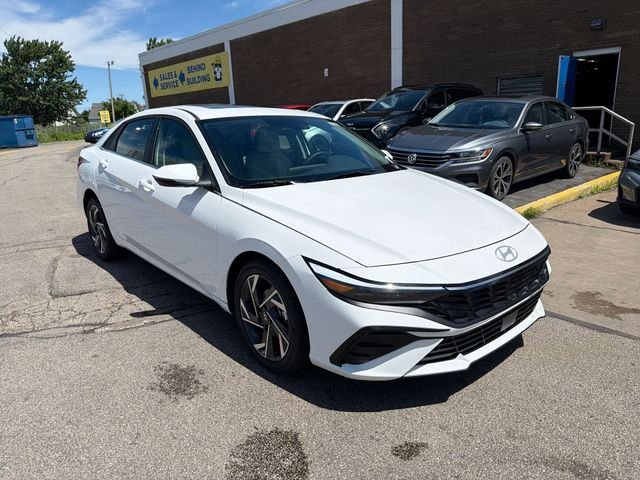 New 2026 White Hyundai Limited image 39