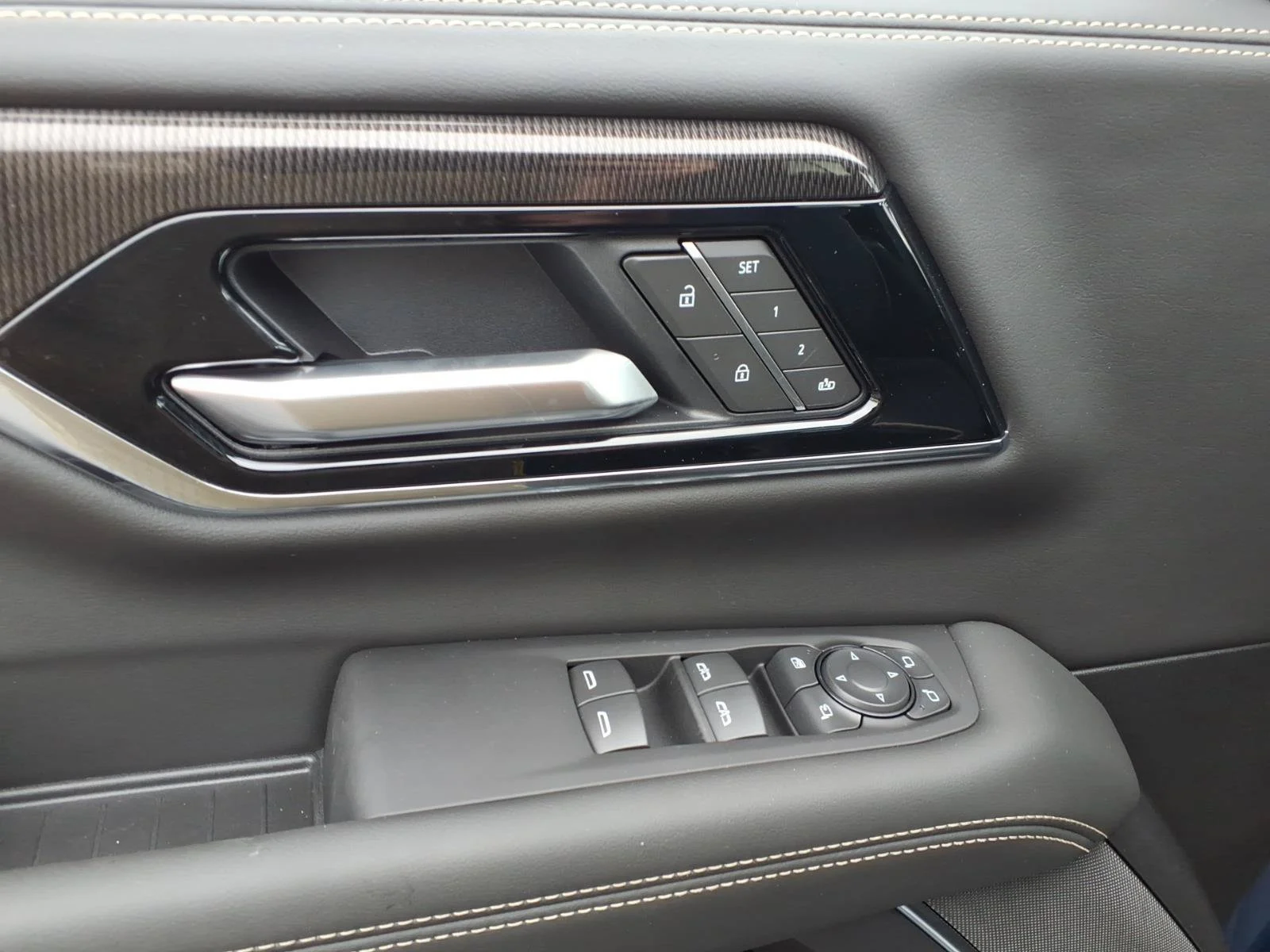 2027 GMC Yukon Elevation - Photo 15