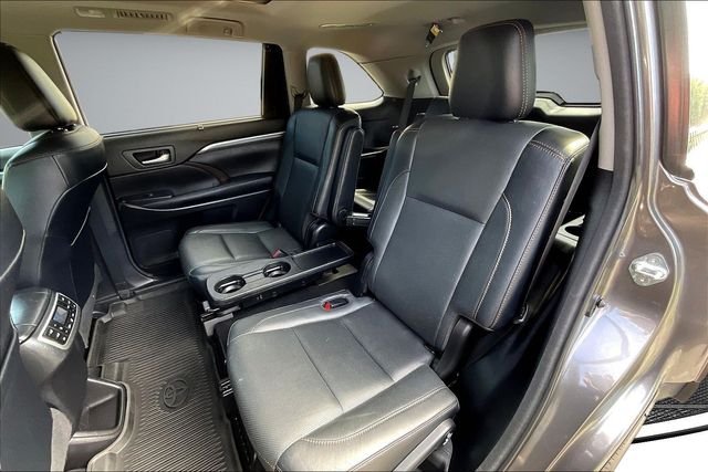 Used 2018 Gray Toyota Limited Platinum image 24