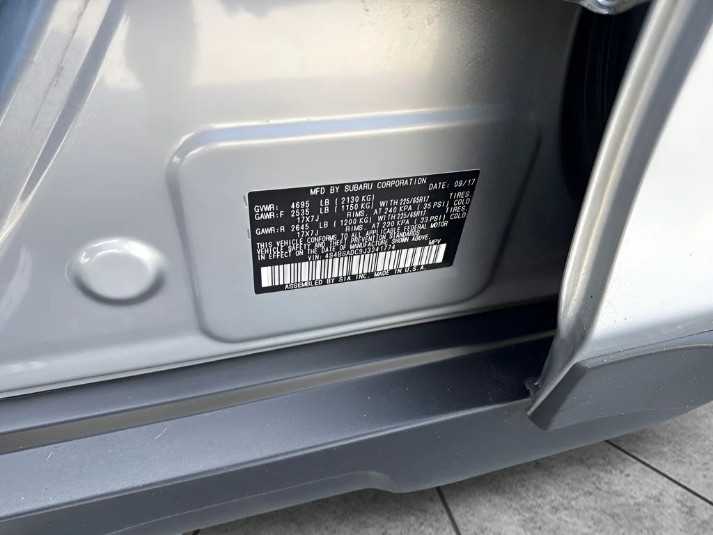 Used 2018 Silver Subaru 2.5i Premium image 35