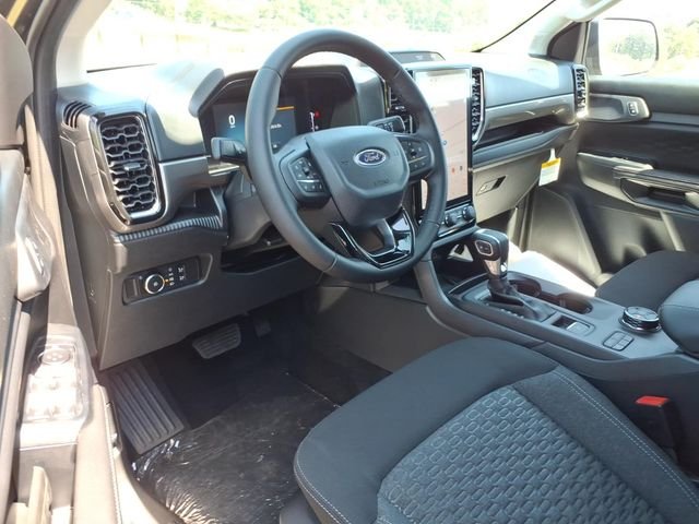 New 2026 Carbonized Gray Metallic Ford XLT image 22