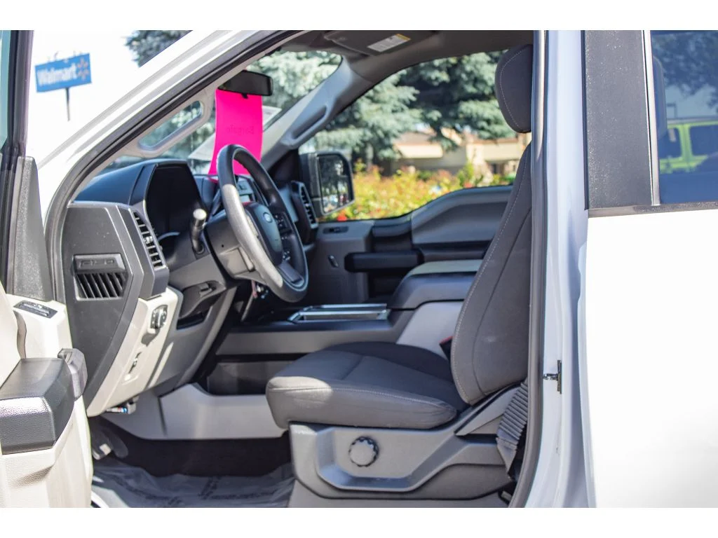 Used 2019 OXFORD WHITE Ford XL image 28