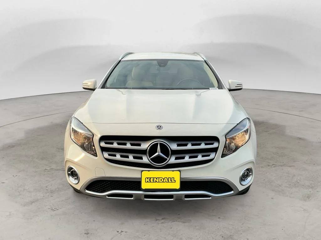 Used 2018 White Mercedes-Benz GLA 250 image 2