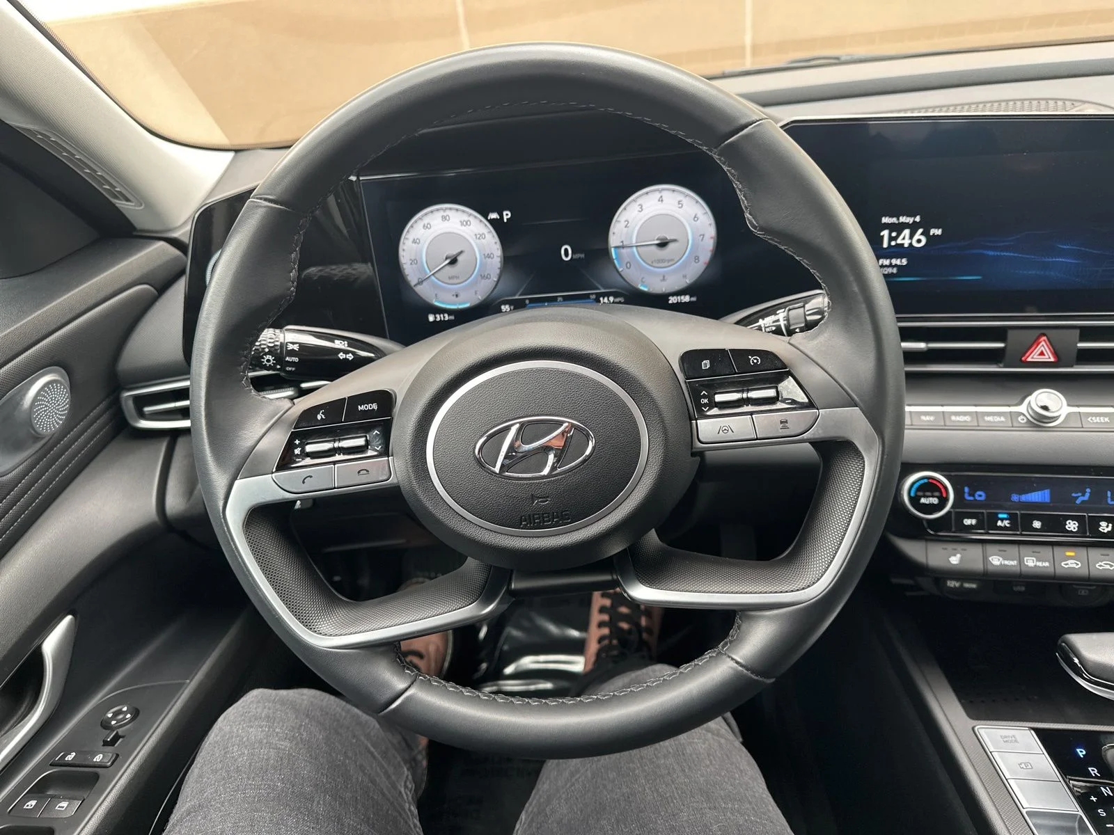 Used 2023 Black Hyundai SEL image 36
