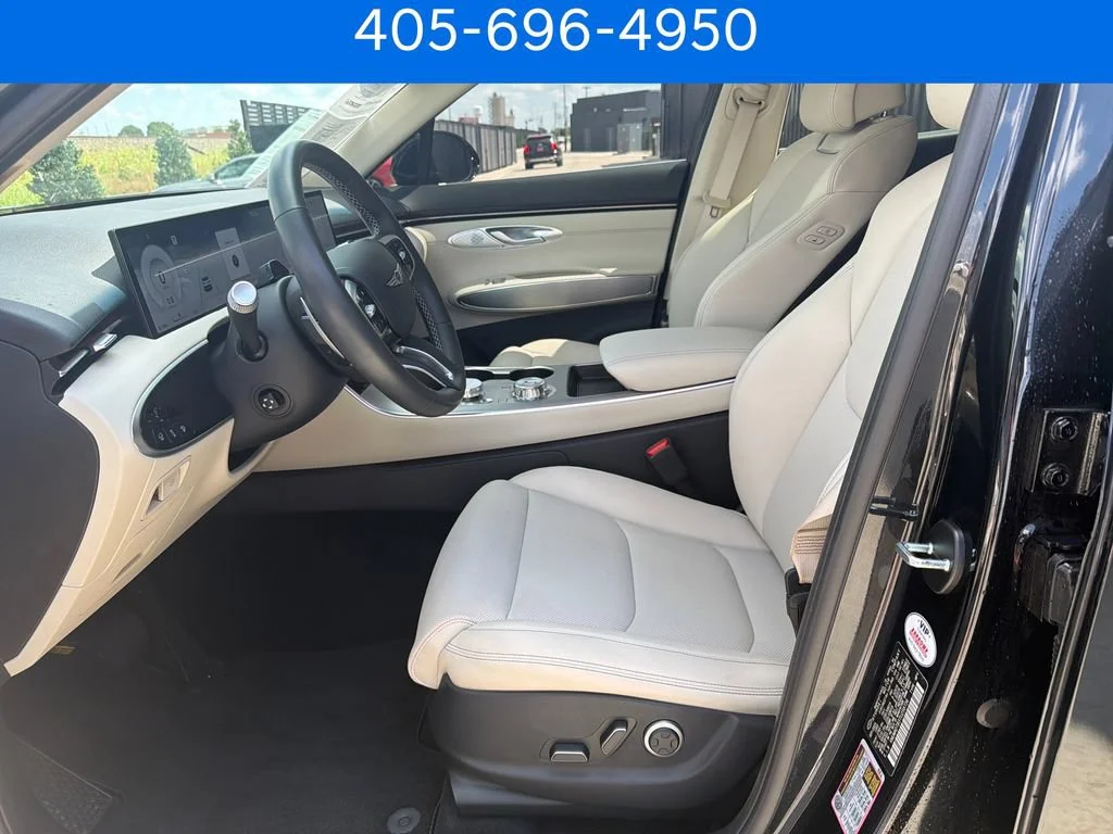 Certified Pre-Owned 2026 Genesis GV70 2.5T Select