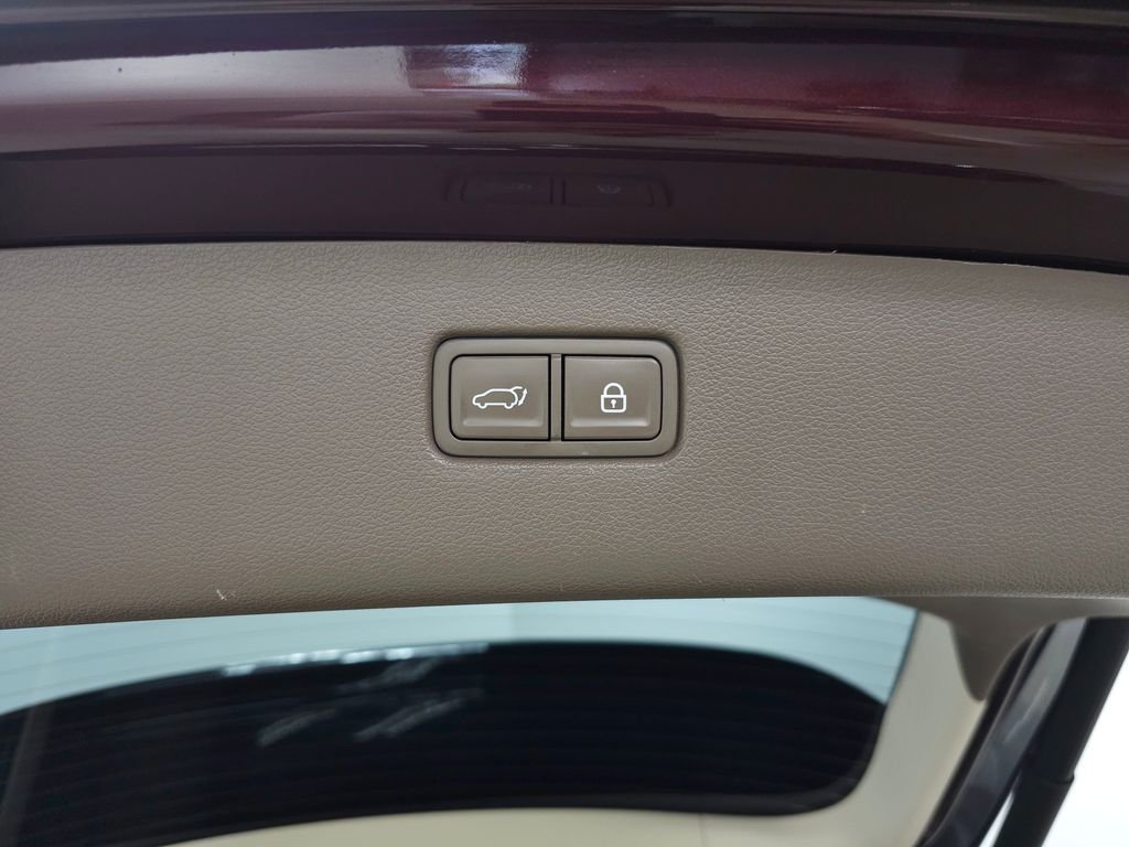 Used 2021 Red Genesis 3.5T Prestige image 9