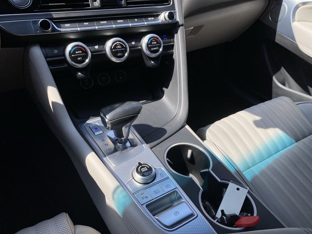 2022 GENESIS G70 Standard - Photo 26