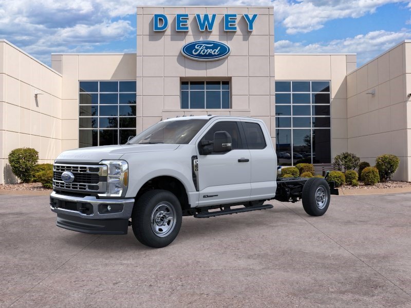 2026 Ford F-350 Super Duty Chassis Cab