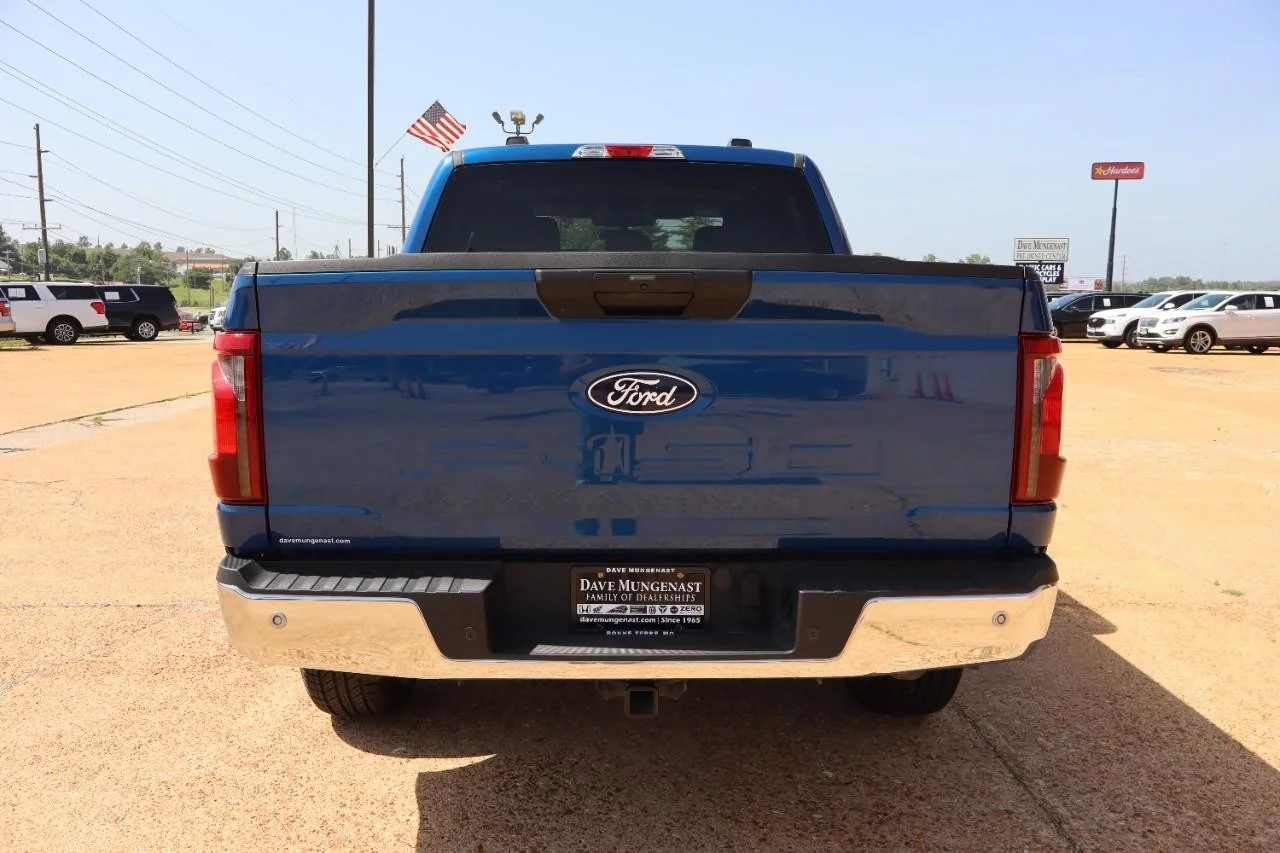 Used 2025 Atlas Blue Ford XLT image 5