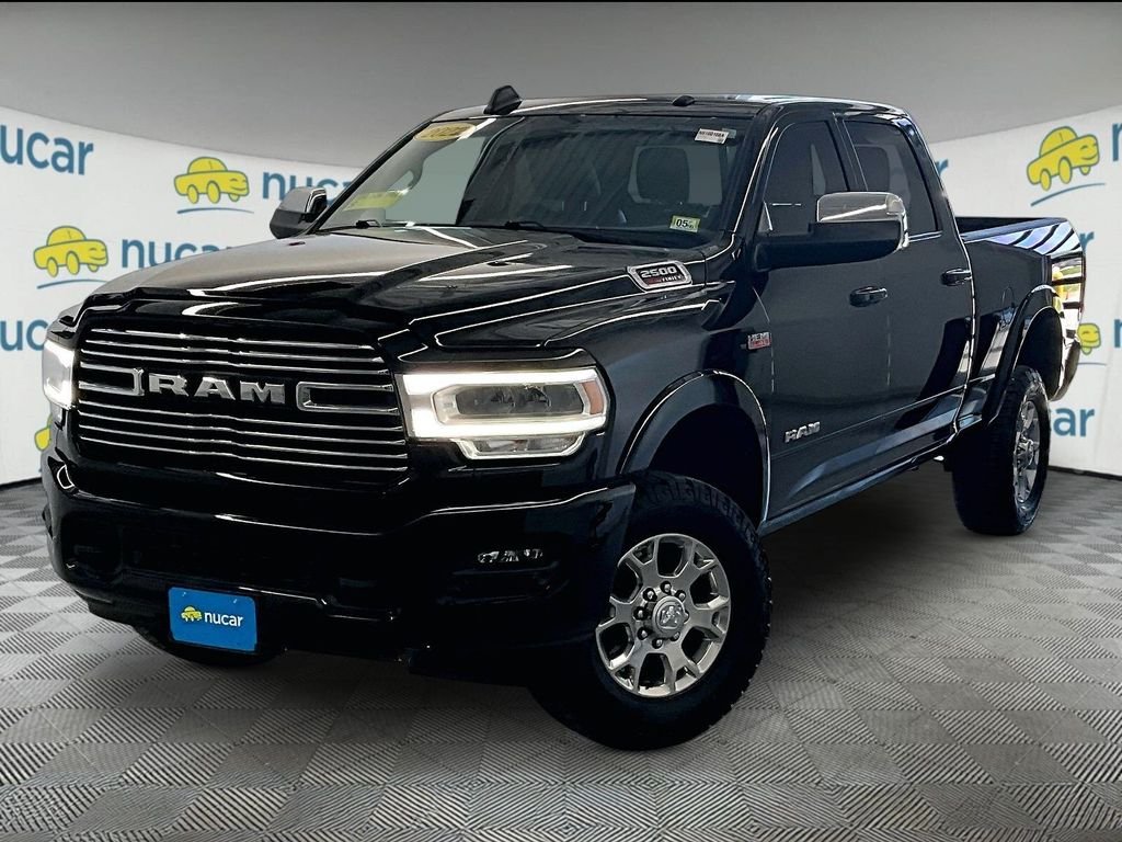 Used 2022 Diamond Black Crystal Pearlcoat Ram Laramie image 3